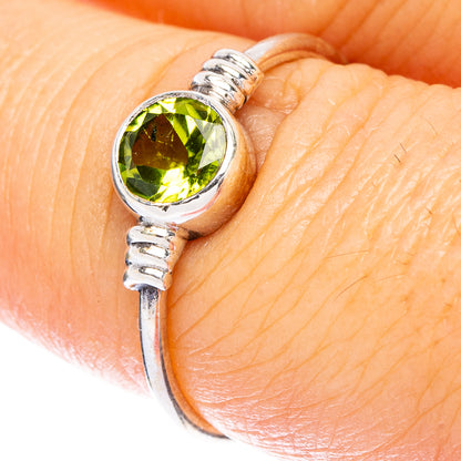 Peridot Dainty Ring Size 7.25 (925 Sterling Silver) R146951