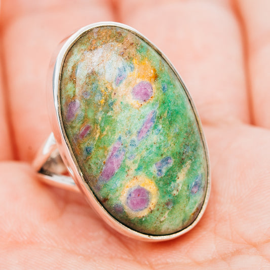 Oval green fuchsite stone with purple speckles on .925 sterling silver band ring