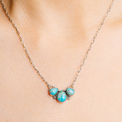 Mohave Turquoise Necklace 17 to 19" (.925 Sterling Silver)