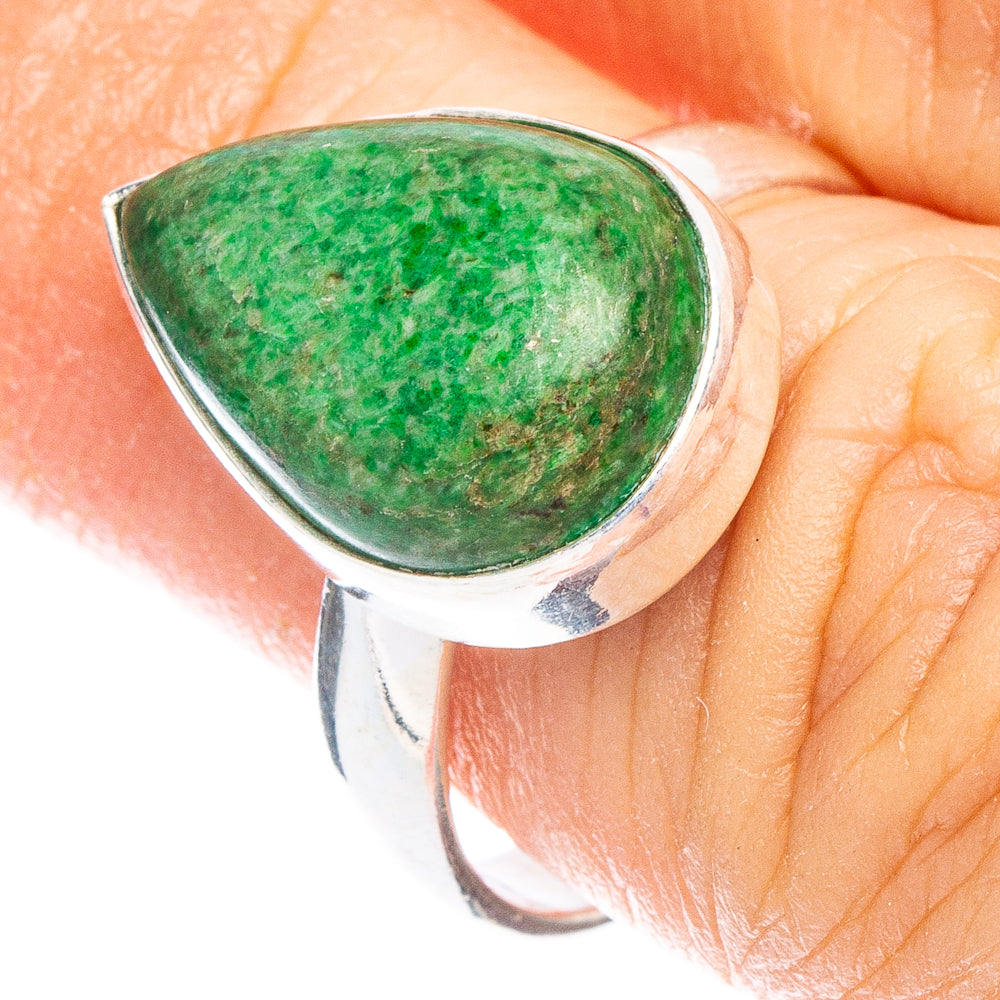 Sterling silver ring with green teardrop Maw Sit Sit stone bezel
