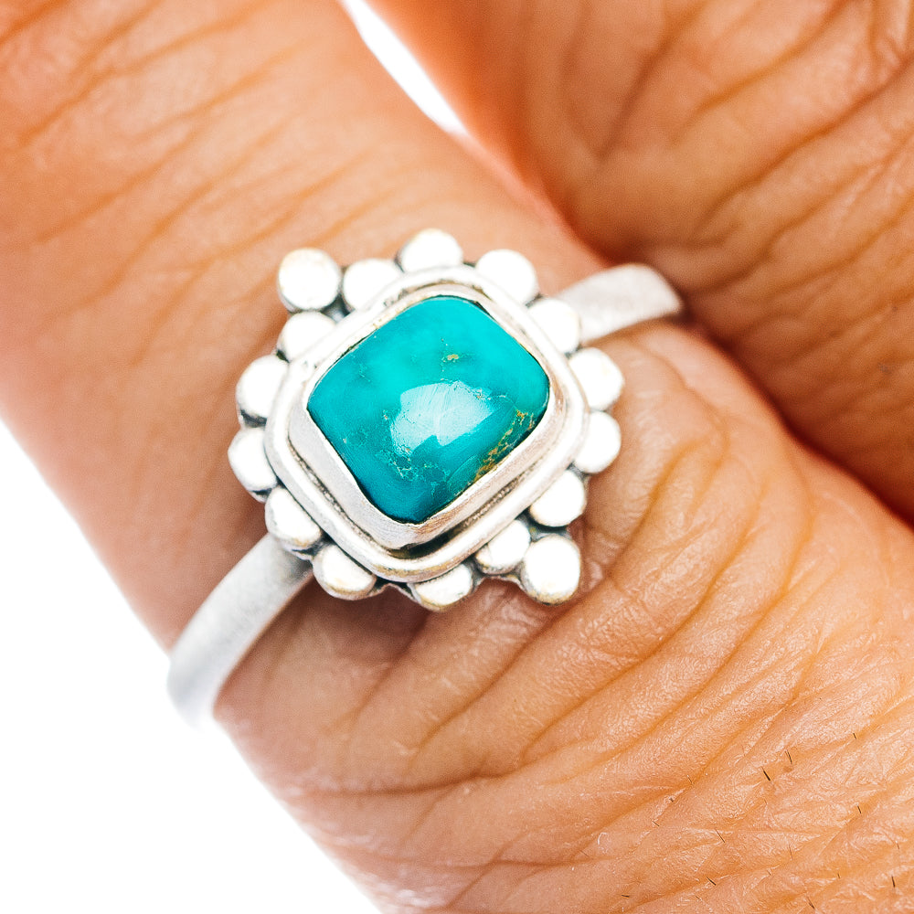 Southwestern Style Emerald Valley Turquoise Ring Size 8 (.925 Sterling Silver)