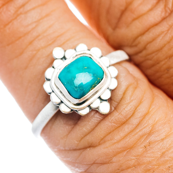 Southwestern Style Emerald Valley Turquoise Ring Size 8 (.925 Sterling Silver)