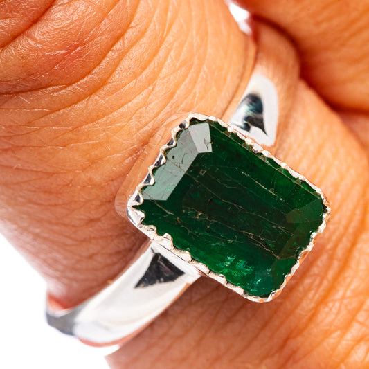 Sterling silver ring with square faceted green emerald, scalloped bezel setting
