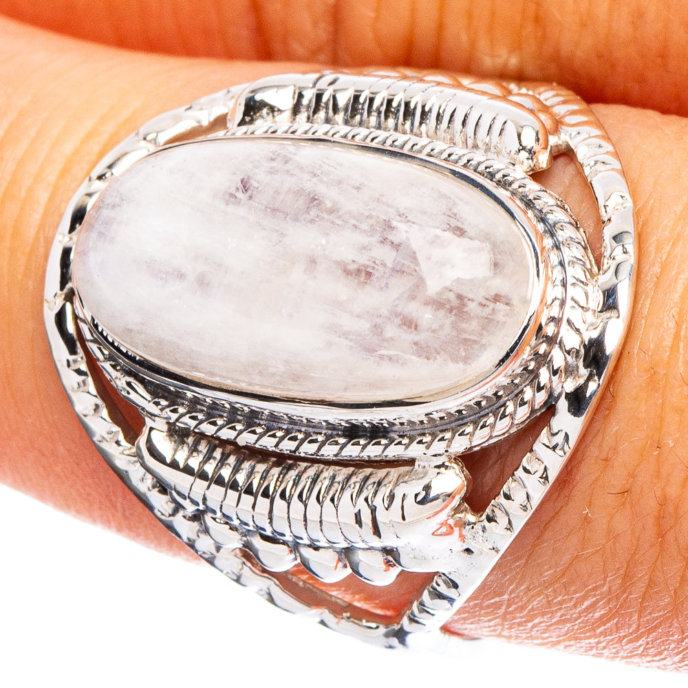 Rainbow Moonstone 925 Sterling Silver Premium Ring Size 9 (925 Sterling Silver) R6599