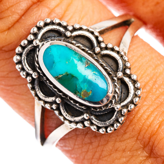 Turquoise oval cabochon ring in .925 sterling silver with ornate scalloped bezel