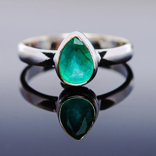 1ct Premium Zambian Emerald Ring Size 6 (.925 Sterling Silver)