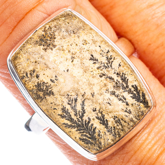 Sterling silver dendrite ring with rectangular stone bezel, speckled gold and black pattern