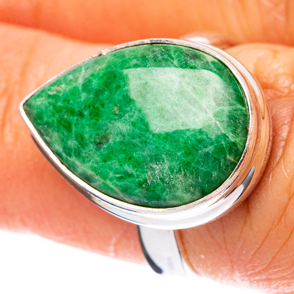 925 sterling silver ring with oval green maw sit sit stone