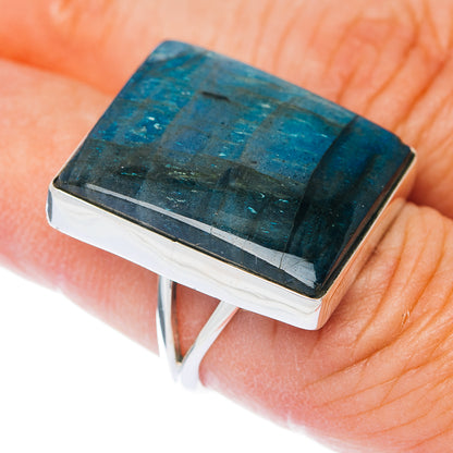 Large Premium Labradorite Ring Size 7 (.925 Sterling Silver)