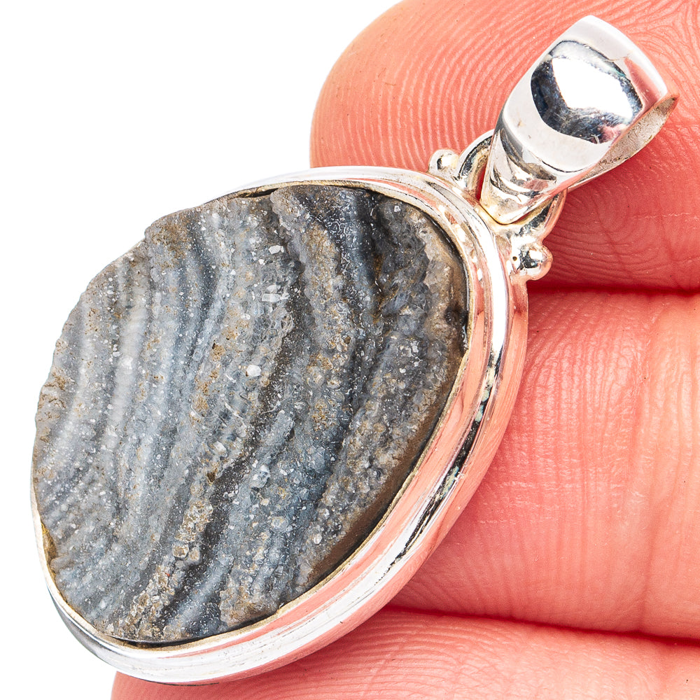Sterling silver desert rose druzy pendant with oval bezel-set stone