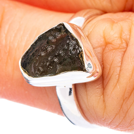 Sterling silver ring with dark rough teardrop gemstone, size 6.25
