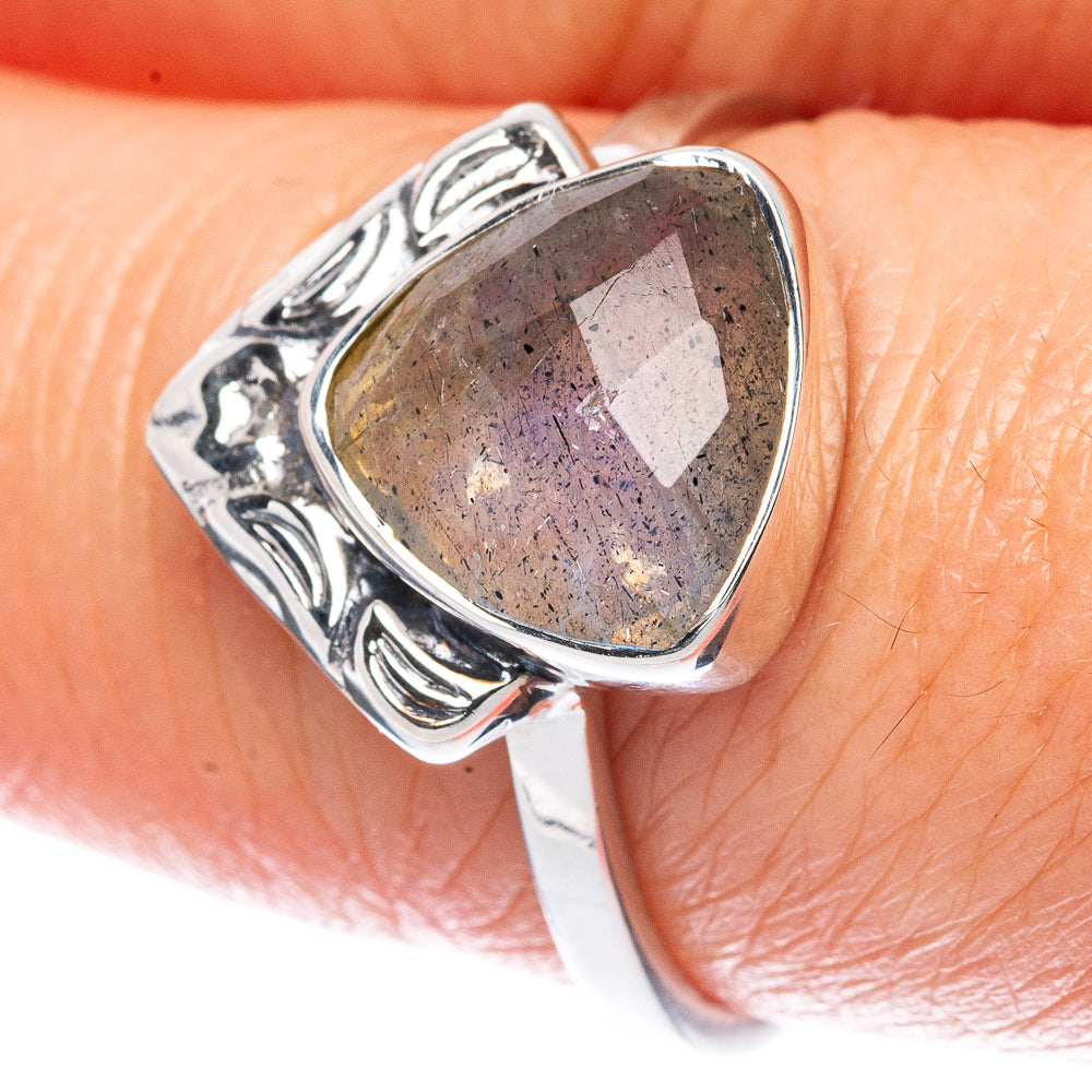 Premium Labradorite 925 Sterling Silver Ring Size 8 (925 Sterling Silver) R2674