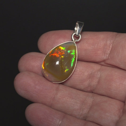 18.4ct Ethiopian Opal Pendant 1 1/2" (.925 Sterling Silver)