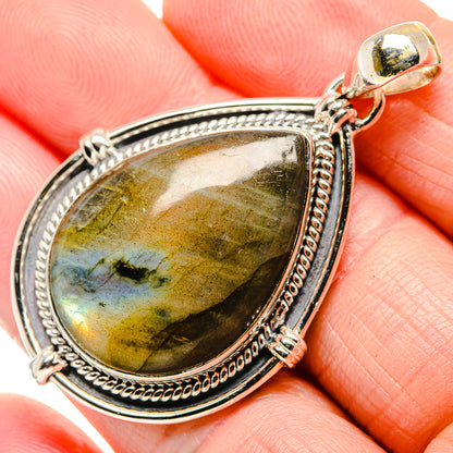 Labradorite Pendant 2" (925 Sterling Silver) PD36334