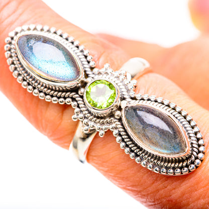 Large Labradorite, Peridot 925 Sterling Silver Ring Size 7 (925 Sterling Silver) RING137369