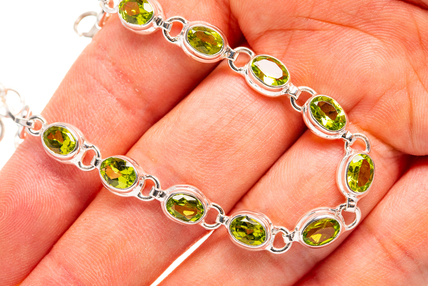 925 sterling silver peridot bracelet with oval green gemstone links