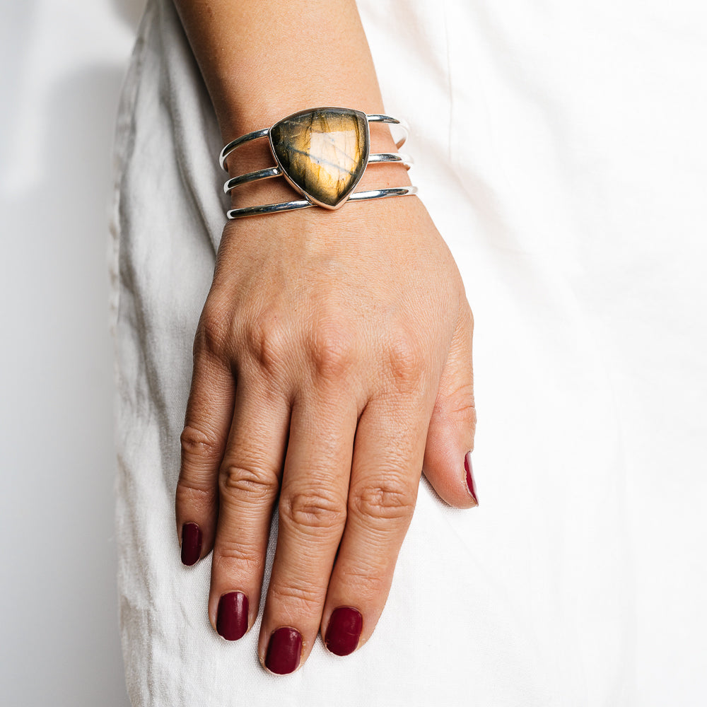 Labradorite Bracelets handcrafted by Ana Silver Co - BR90094 - Photo 2
