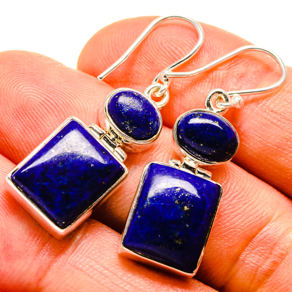 Lapis lazuli earrings in 925 silver: round blue stone with square blue drop