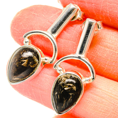 Oval dark seraphinite drop earrings in 925 sterling silver with gold-tone accents