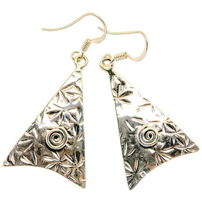 Engraved Earrings handcrafted by Ana Silver Co - EARR426987 - Photo 2