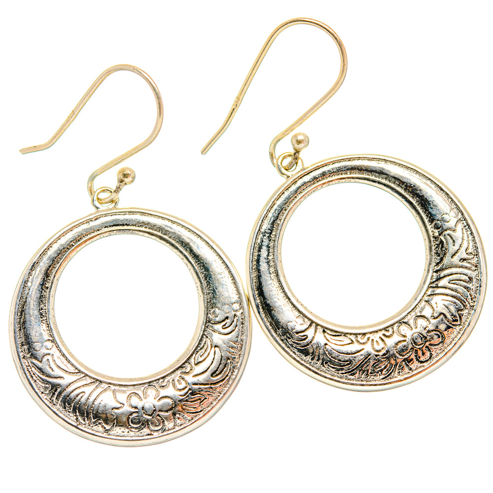 Engraved Earrings handcrafted by Ana Silver Co - EARR427102 - Photo 2
