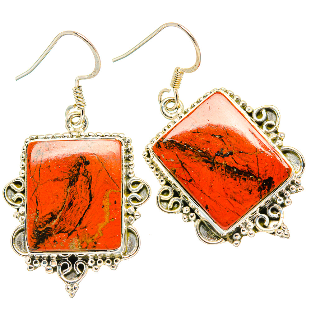 Pair of square red jasper dangle earrings in 925 sterling silver with scalloped edges
