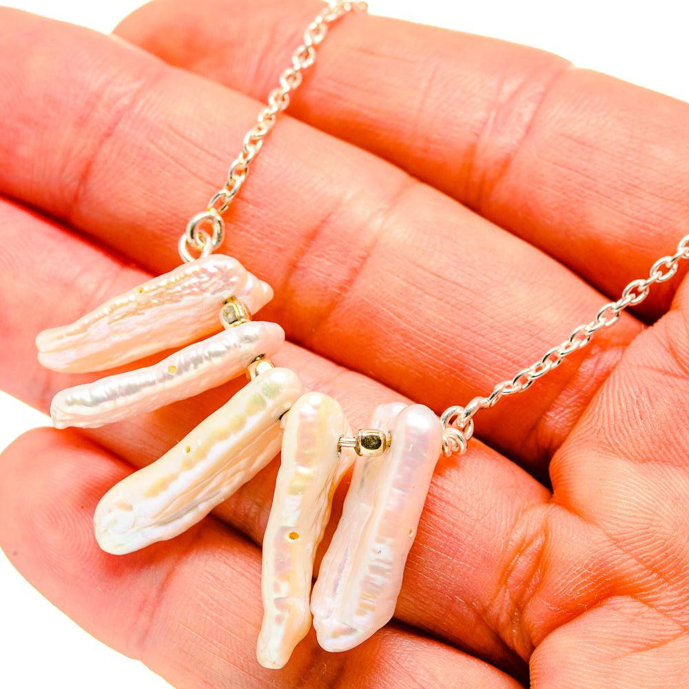 Mother Of Pearl Necklaces handcrafted by Ana Silver Co - NEC12288