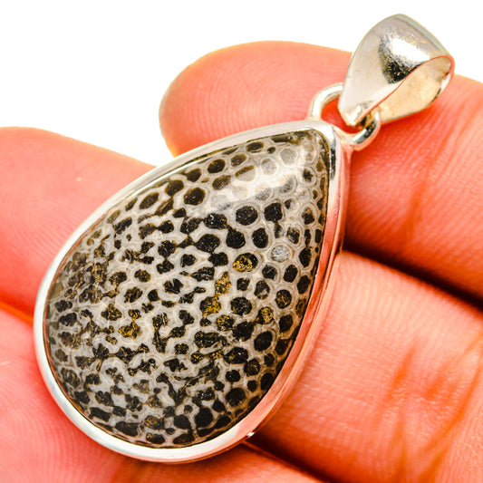 Stingray Coral Pendants handcrafted by Ana Silver Co - PD10032
