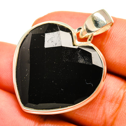 Heart-shaped black onyx pendant in 925 sterling silver bezel setting