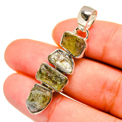 Labradorite Pendants handcrafted by Ana Silver Co - PD11112