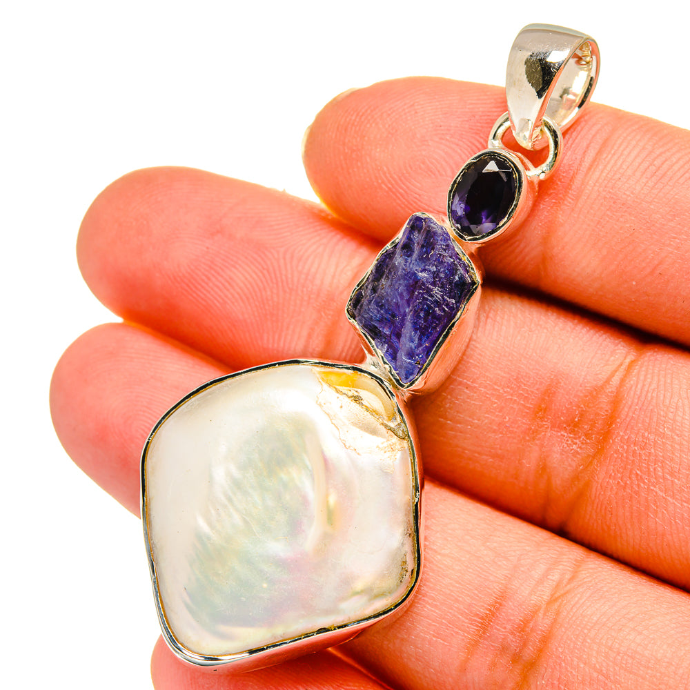 Mother Of Pearl Pendants handcrafted by Ana Silver Co - PD11198