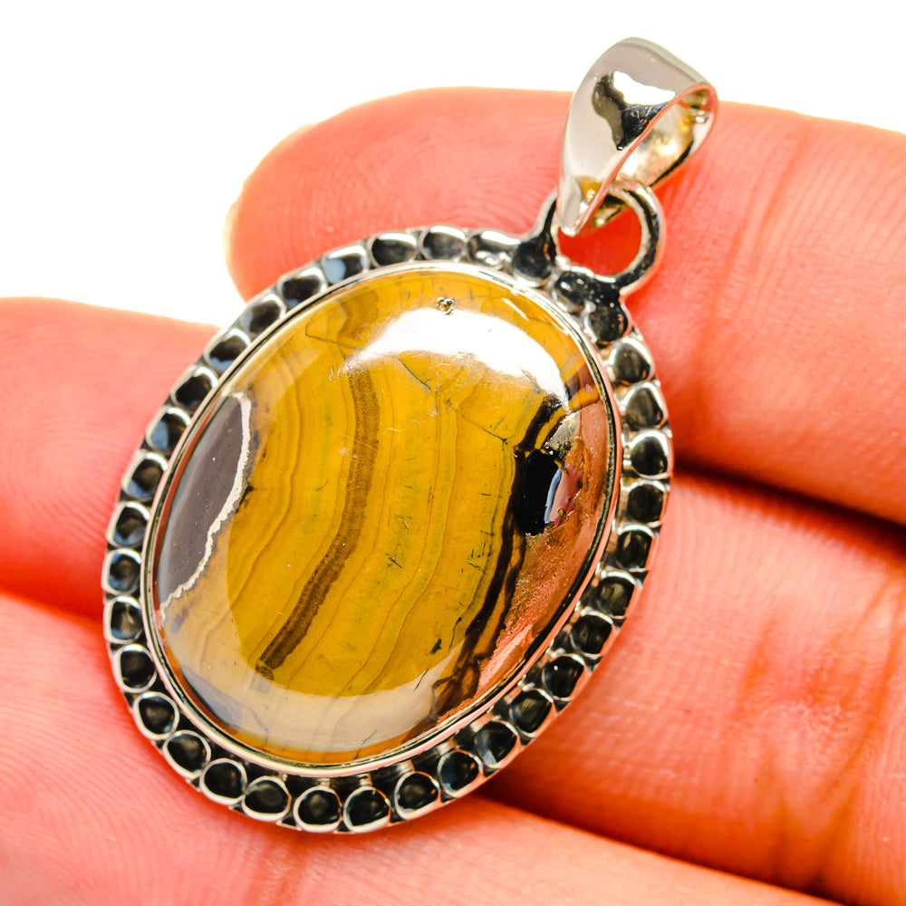 Schalenblende Pendants handcrafted by Ana Silver Co - PD11247