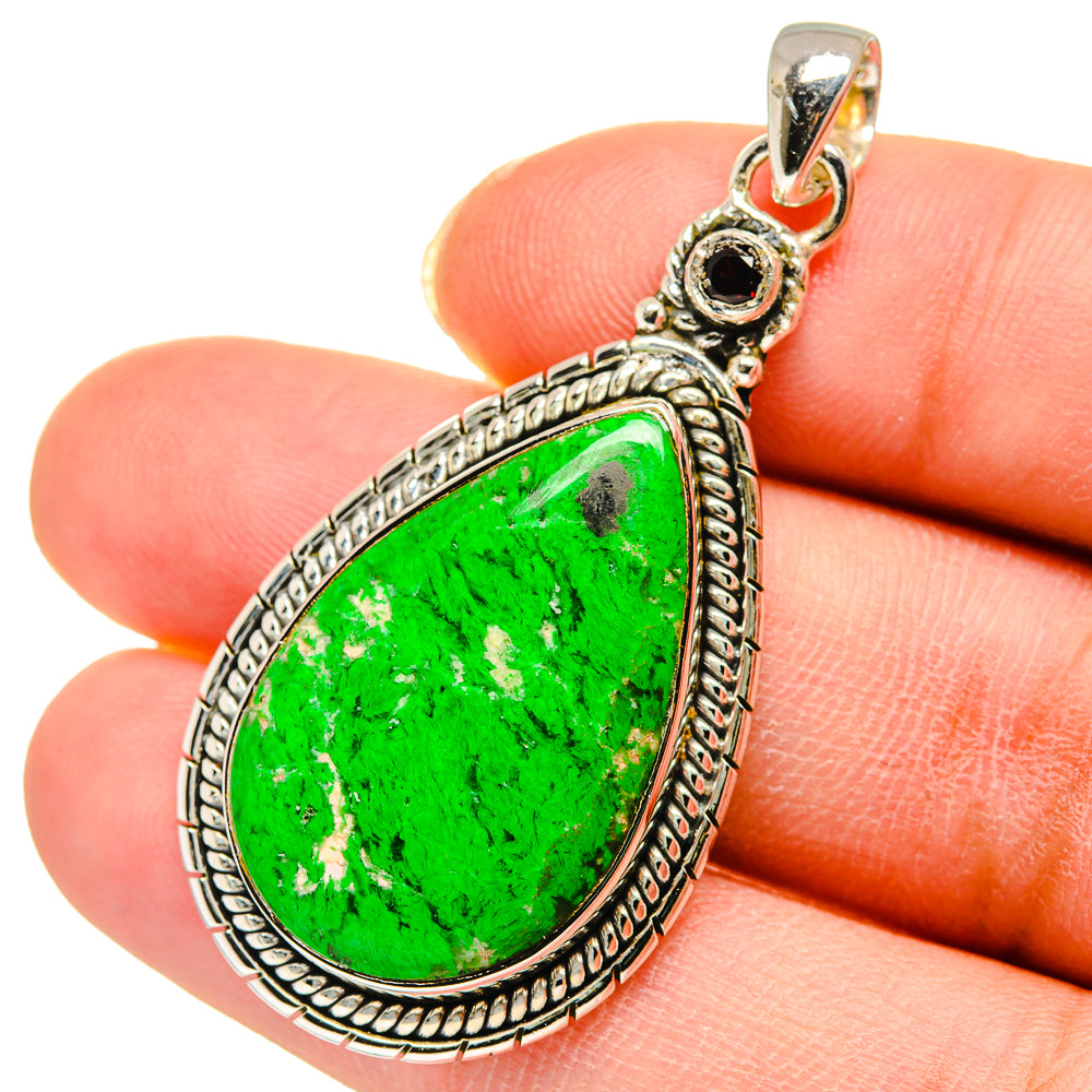 Maw Sit Sit Pendants handcrafted by Ana Silver Co - PD11731