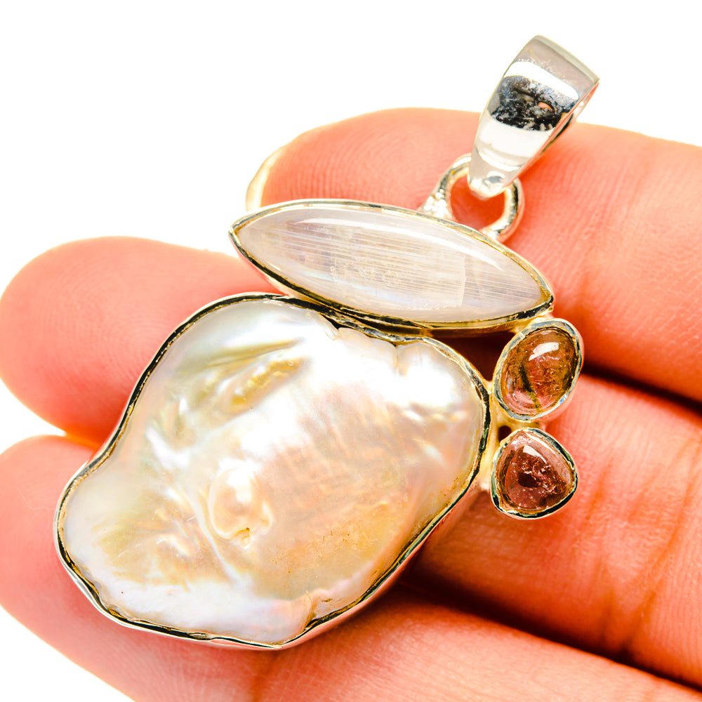 Mother Of Pearl Pendants handcrafted by Ana Silver Co - PD12205