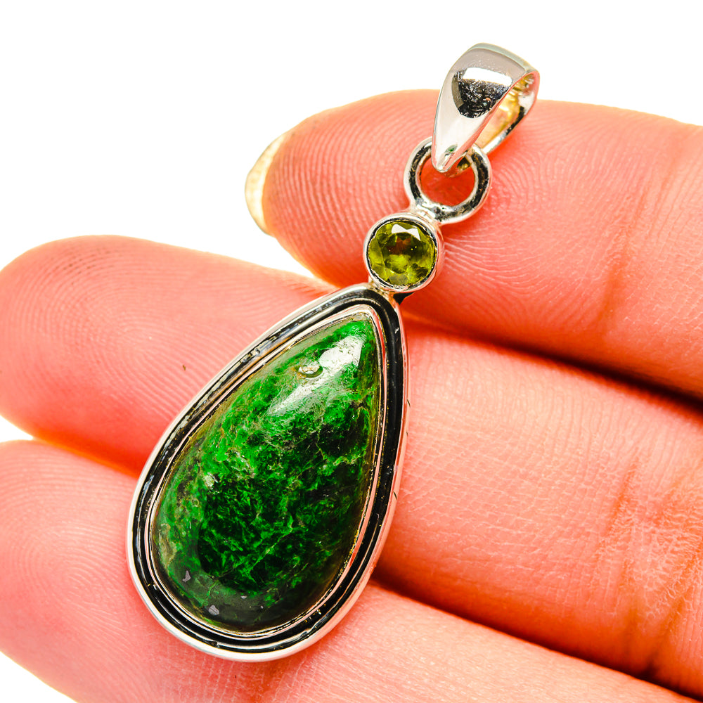Maw Sit Sit Pendants handcrafted by Ana Silver Co - PD12386