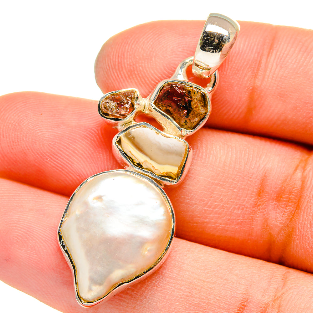 Mother Of Pearl Pendants handcrafted by Ana Silver Co - PD13028
