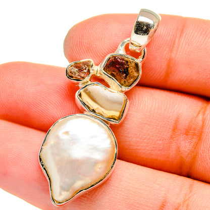 Mother Of Pearl Pendants handcrafted by Ana Silver Co - PD13028