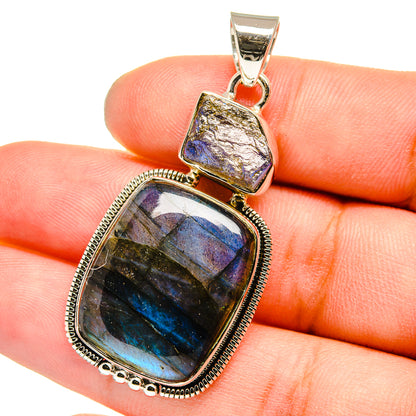 Labradorite Pendants handcrafted by Ana Silver Co - PD13116