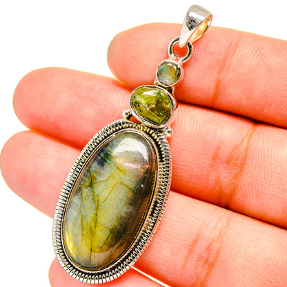 Labradorite Pendants handcrafted by Ana Silver Co - PD13118