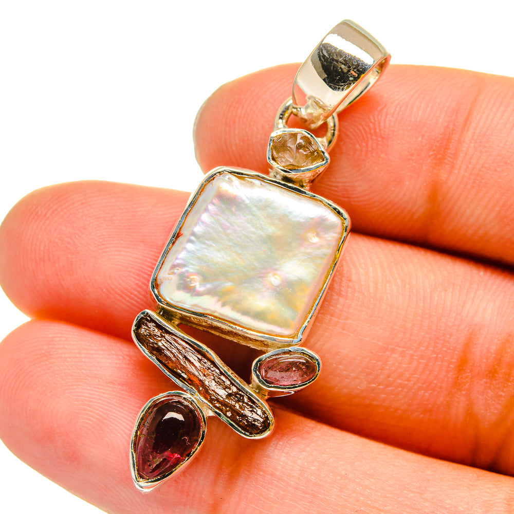 Mother Of Pearl Pendants handcrafted by Ana Silver Co - PD13210