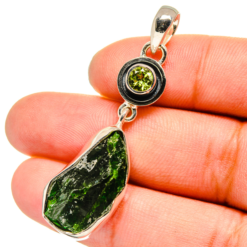 Chrome Diopside Pendants handcrafted by Ana Silver Co - PD13304