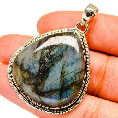 Labradorite Pendants handcrafted by Ana Silver Co - PD13518