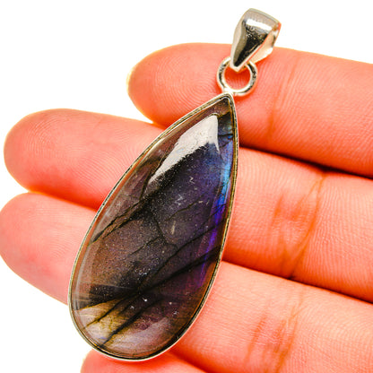 Labradorite Pendants handcrafted by Ana Silver Co - PD14104