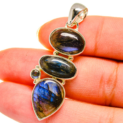 Labradorite Pendants handcrafted by Ana Silver Co - PD14404