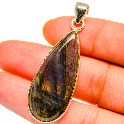 Labradorite Pendants handcrafted by Ana Silver Co - PD14535