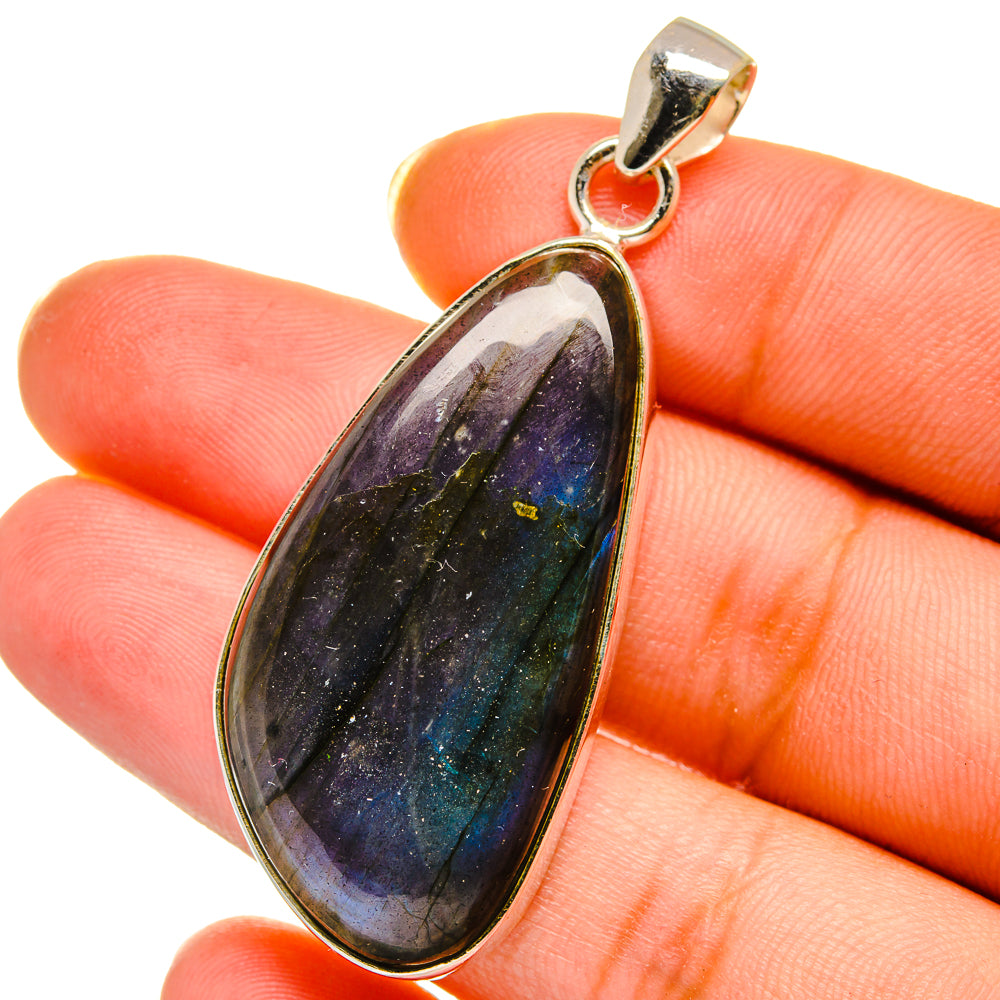 Labradorite Pendants handcrafted by Ana Silver Co - PD14536