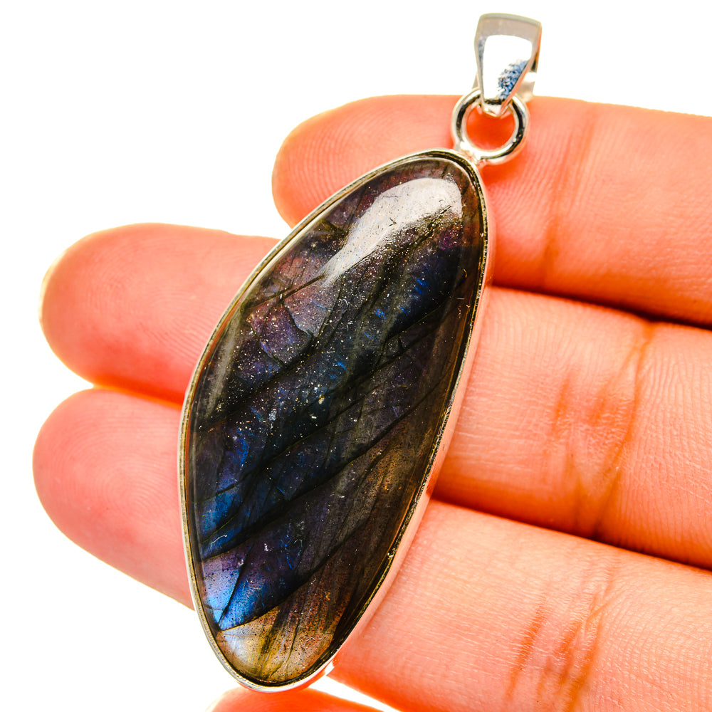 Labradorite Pendants handcrafted by Ana Silver Co - PD14844