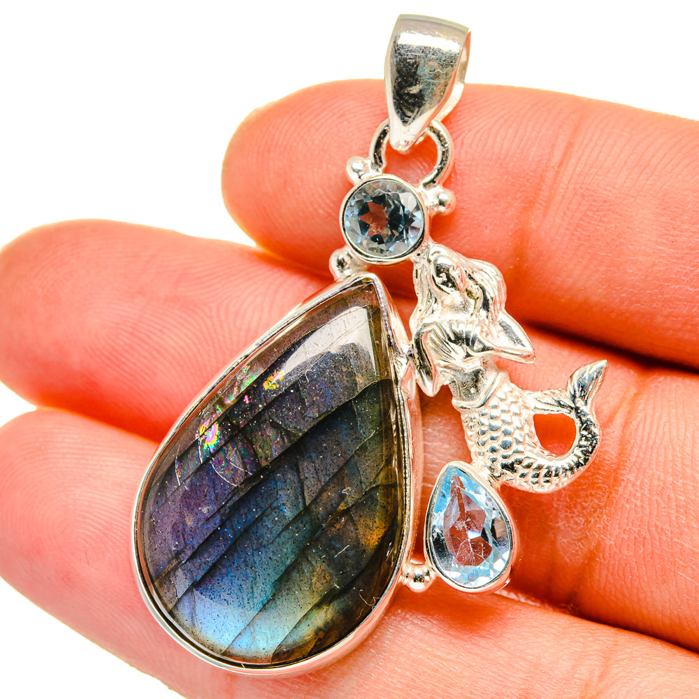 Labradorite Pendants handcrafted by Ana Silver Co - PD15139