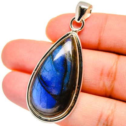 Labradorite Pendants handcrafted by Ana Silver Co - PD15278