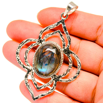 Labradorite Pendants handcrafted by Ana Silver Co - PD15372